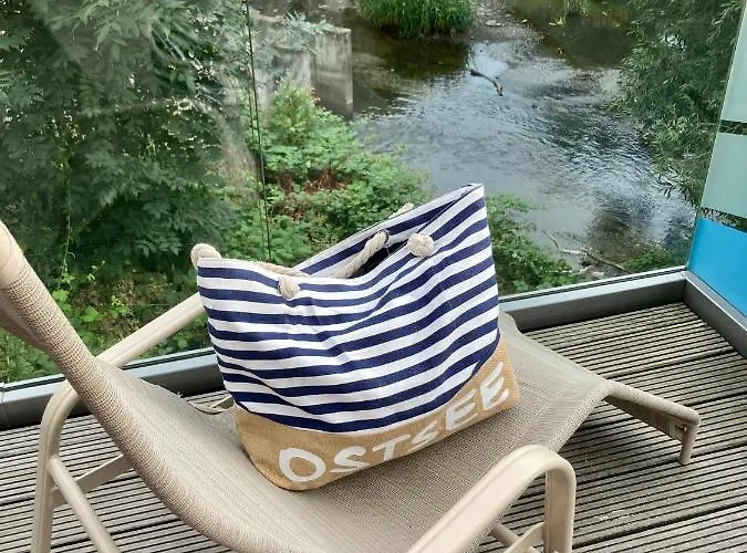 Traumhaus Mit Sauna Und Kamin ثال